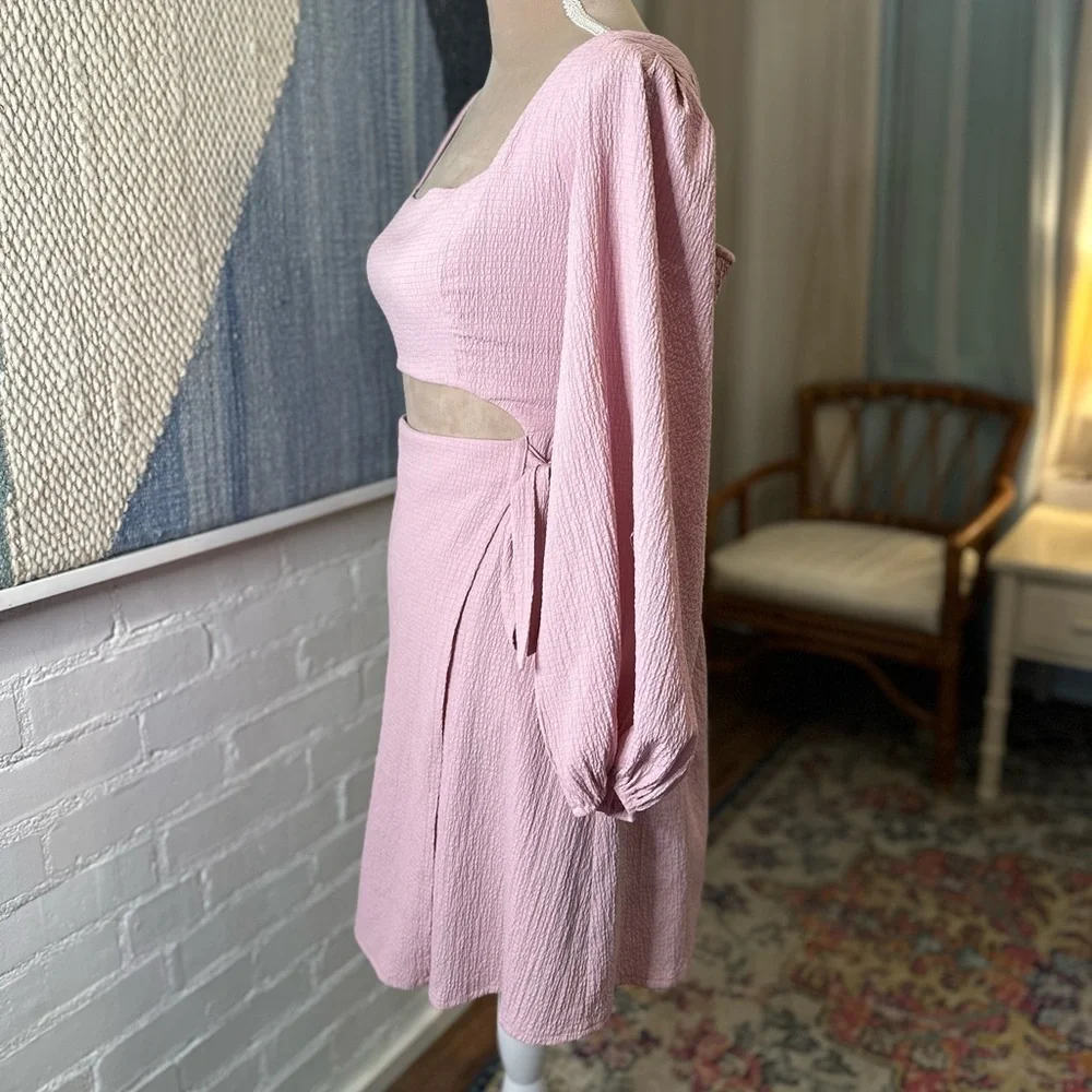 Astr The Label Dusty Pink Balloon Sleeves Cutout Dress - Picture 10 of 14